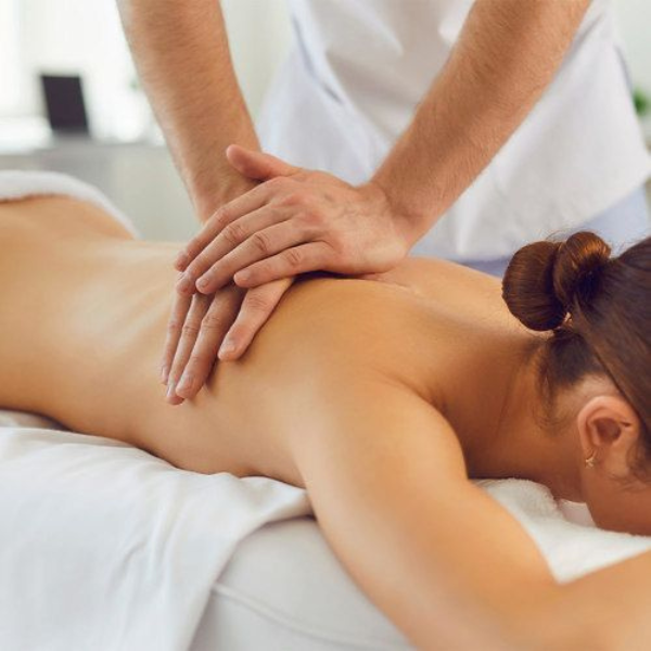 Massage Zürich Rückenmassage Entspannung Kosmetikstudio Evergreen